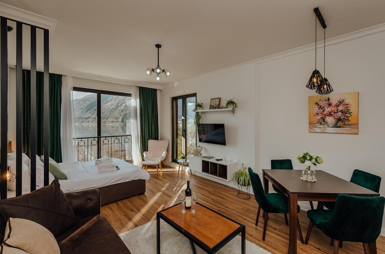 Porta Del Mare Apartment โกตอร์ ภายนอก รูปภาพ
