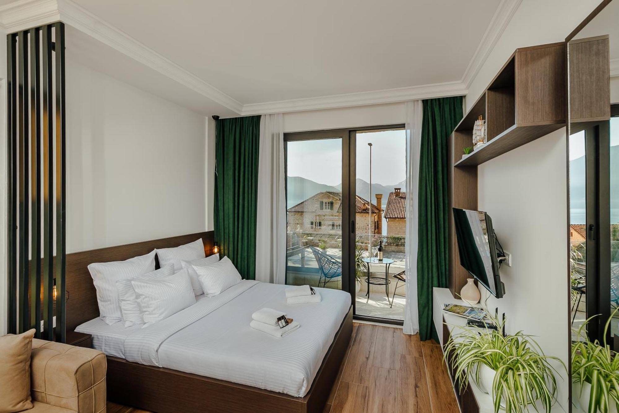 Porta Del Mare Apartment โกตอร์ ภายนอก รูปภาพ